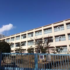 岩岡小学校