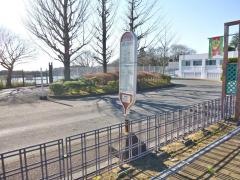 「山倉こどもの国」バス停留所
