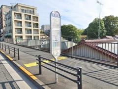 「前原坂」バス停留所