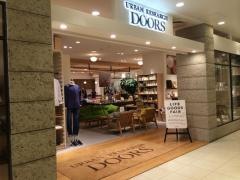 ＵＲＢＡＮ　ＲＥＳＥＡＲＣＨ　ＤＯＯＲＳ　町田モディ店