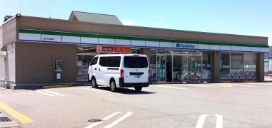 ファミリーマート　金沢松島南店