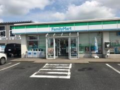 ファミリーマート　白根戸頭店