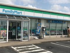 ファミリーマート　白根戸頭店