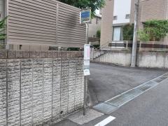 「宮崎桜の丘公園前」バス停留所