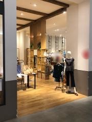 ＣＯＬＬＡＧＥ横浜マークイズみなとみらい店