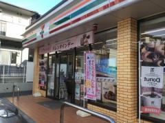 セブンイレブン 横浜榎が丘店