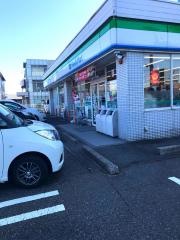 ファミリーマート　福井新保町店