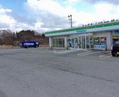 ファミリーマート　秋田南大橋店