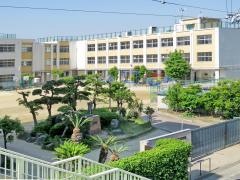 北巽小学校