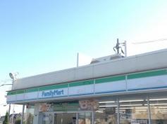 ファミリーマート　箕面小野原西店
