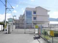 名手小学校