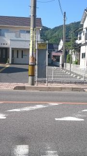 「境小学校前」バス停留所