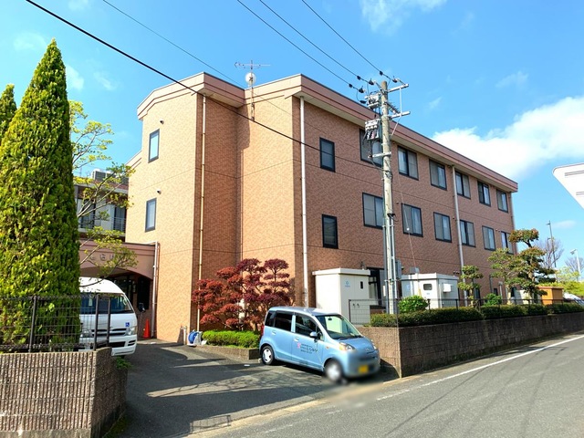 ケアタウンしらゆり 建物全景