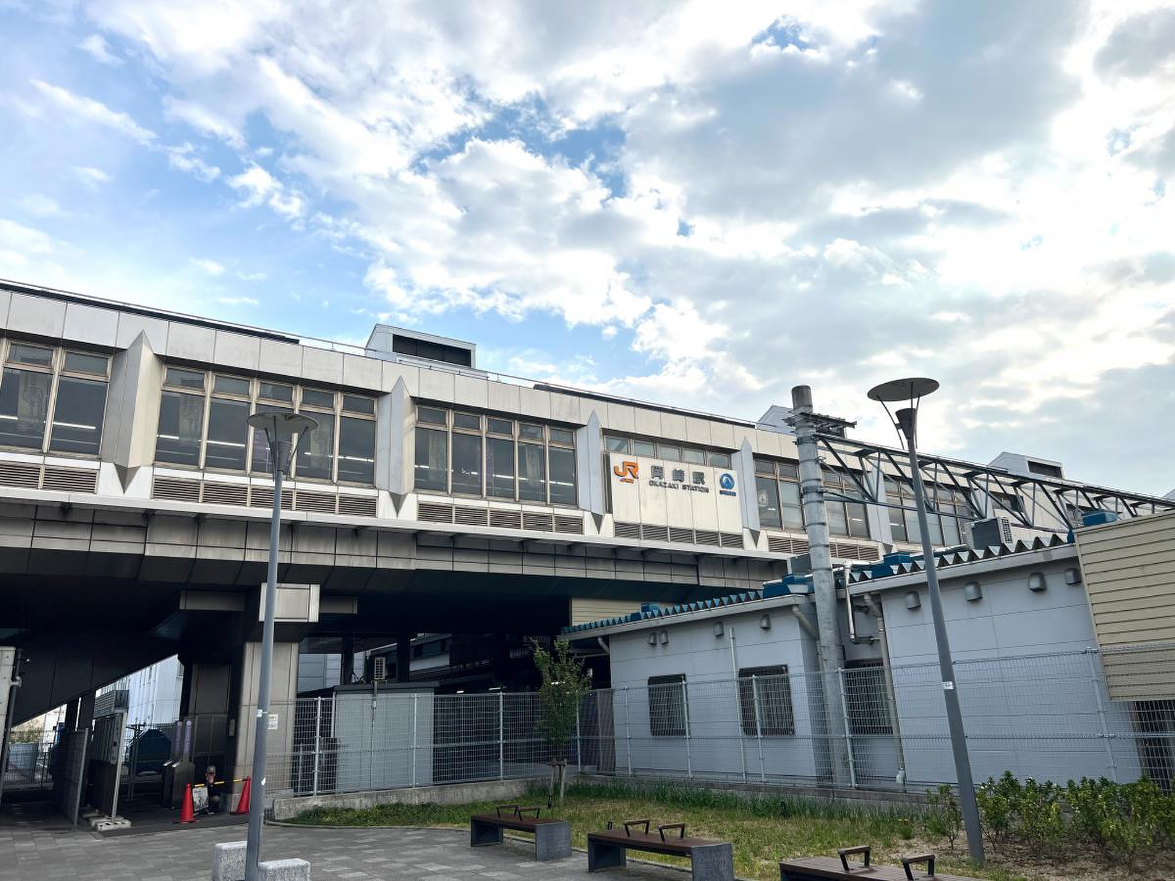 jr 岡崎 駅