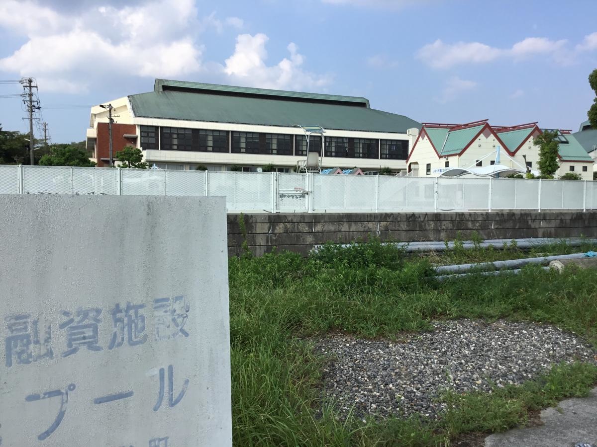 員弁運動公園プールです。