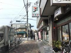 セブンイレブン　京都上七軒店