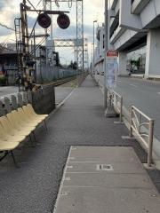 「浮島橋交番前」バス停留所
