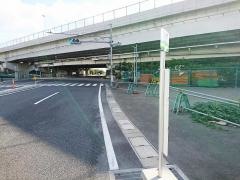 「磐手橋」バス停留所