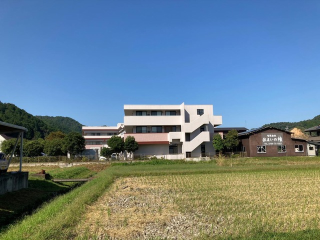柏原けやき苑 施設外観