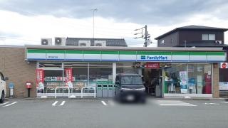 ファミリーマート　津久居北口店