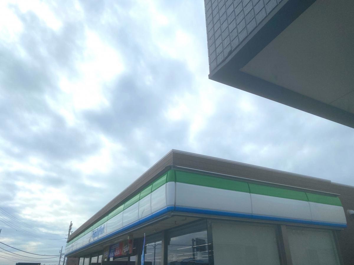 ファミリーマート　田原本十六面店