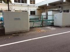 用賀小学校