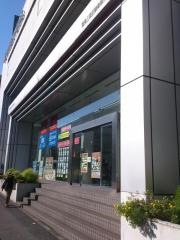 東日本三菱自動車販売江東店