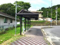 「和束小学校」バス停留所