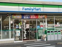 ファミリーマート　嬉野塩田店