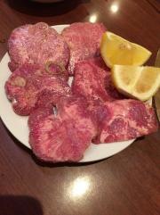 焼肉ダイニング栄や東金
