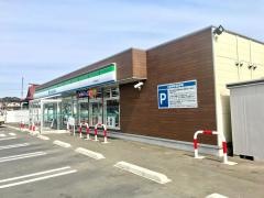 ファミリーマート　八戸尻内町店