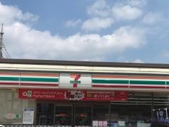 セブンイレブン　戸田美女木店