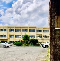 幡山西小学校
