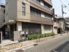 賀屋歯科