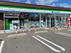 ファミリーマート　能代大町店