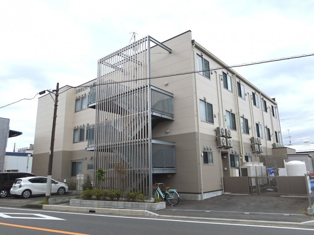 ふるさとホーム厚木妻田 建物全景