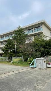 泉小学校