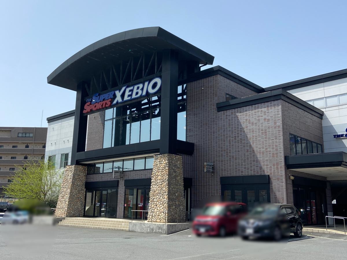 大型スポーツ専門店