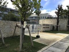 美東小学校