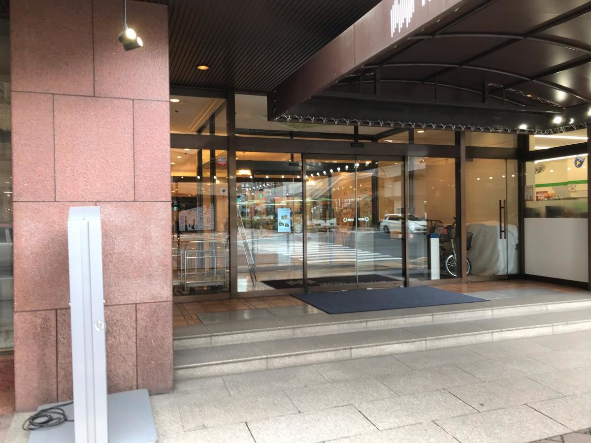 ホテルエントランス