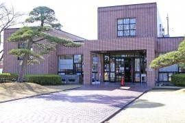 山屋記念図書館