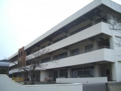 第二日比小学校