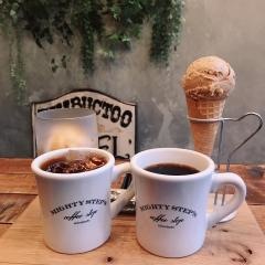 Ｍｉｇｈｔｙ‐ｓｔｅｐｓ‐ｃｏｆｆｅｅｓｔｏｐ