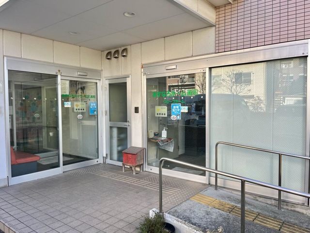 あすなろホーム浦和の入口外観