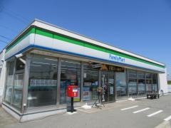 ファミリーマート　サニーロード玉城店