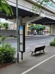 「桜本」バス停留所