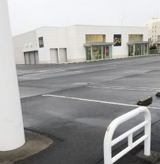 ジーユー八戸沼館店