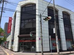 三菱ＵＦＪ銀行高畑支店