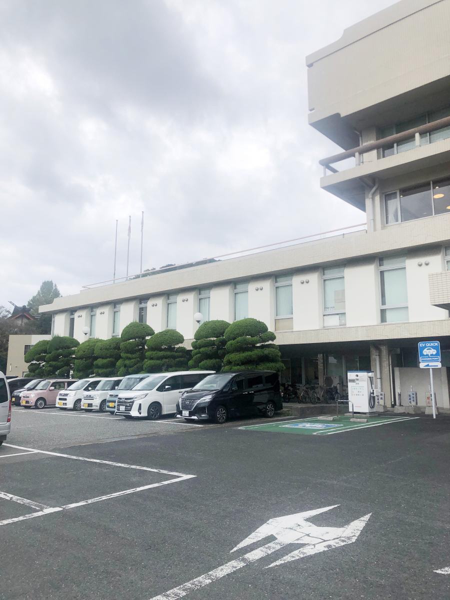 苅田 町 役場
