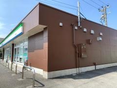 ファミリーマート　卸会館前店